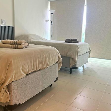 Apartamento Vista Para O Mar E Pe Na Areia Guarujá Esterno foto