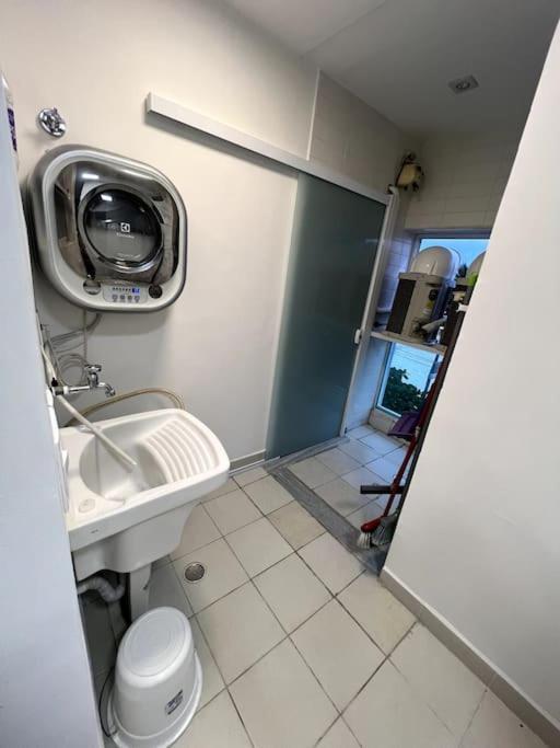 Apartamento Vista Para O Mar E Pe Na Areia Guarujá Esterno foto