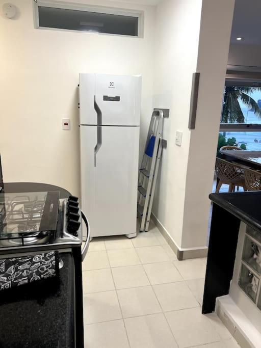 Apartamento Vista Para O Mar E Pe Na Areia Guarujá Esterno foto