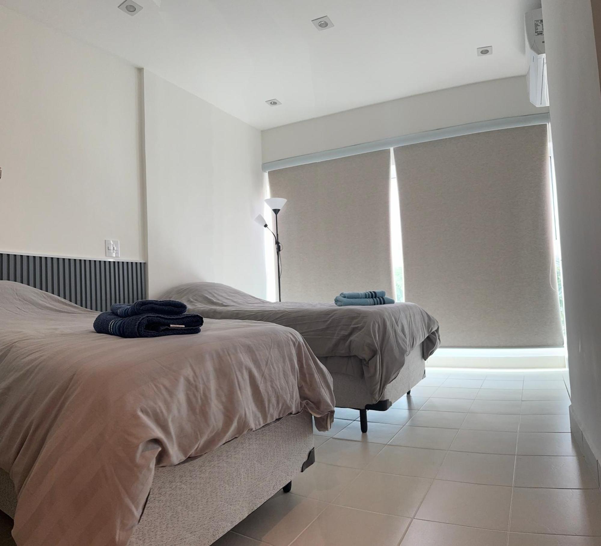 Apartamento Vista Para O Mar E Pe Na Areia Guarujá Esterno foto