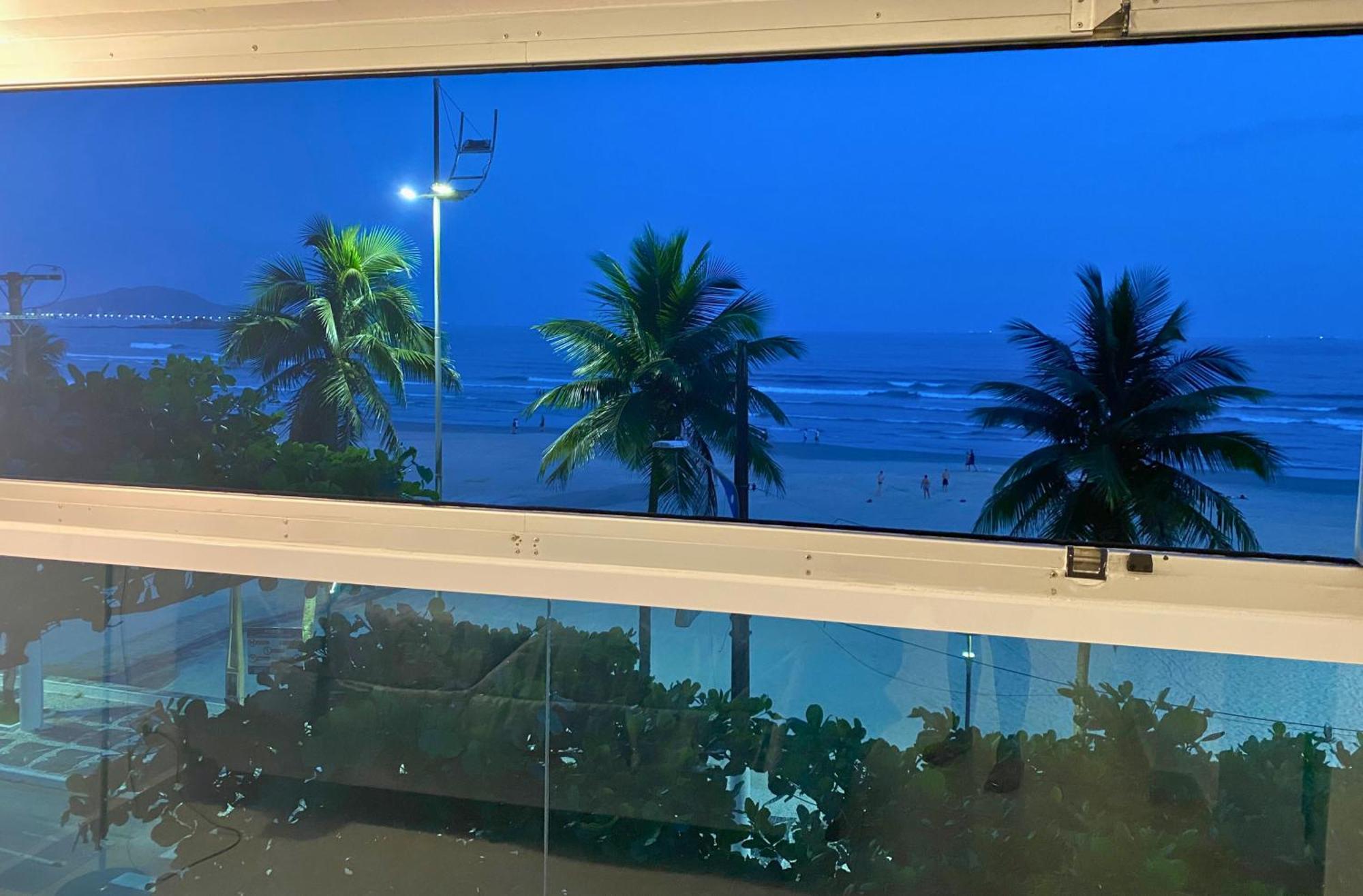 Apartamento Vista Para O Mar E Pe Na Areia Guarujá Esterno foto