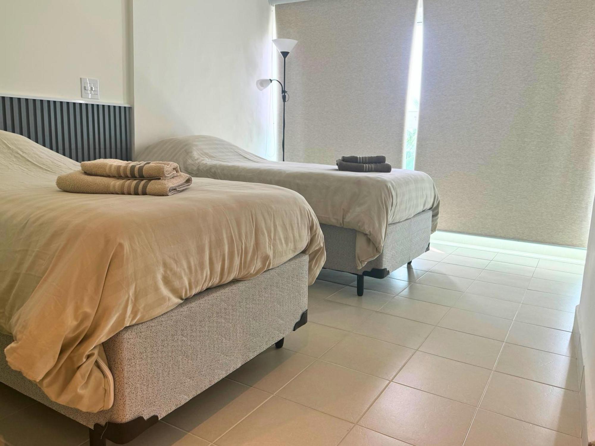 Apartamento Vista Para O Mar E Pe Na Areia Guarujá Esterno foto